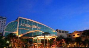 Đôi nét về khu nghỉ dưỡng Holiday Palace Resort & Casino